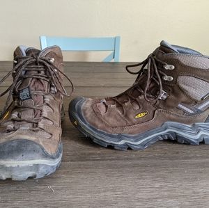Men's Keen Durand Hiking boot euc